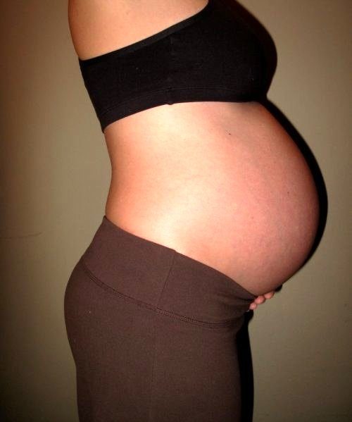 живот на двадцать шестой неделе беременности